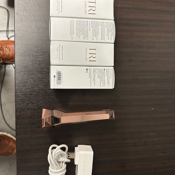 Tri Pollar facial renewal and 4 Preparation Gels - Picture 2 of 4